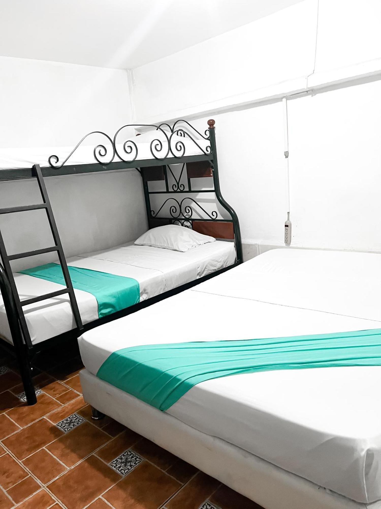 Hotel Yellow Maraya, Pereira Extérieur photo