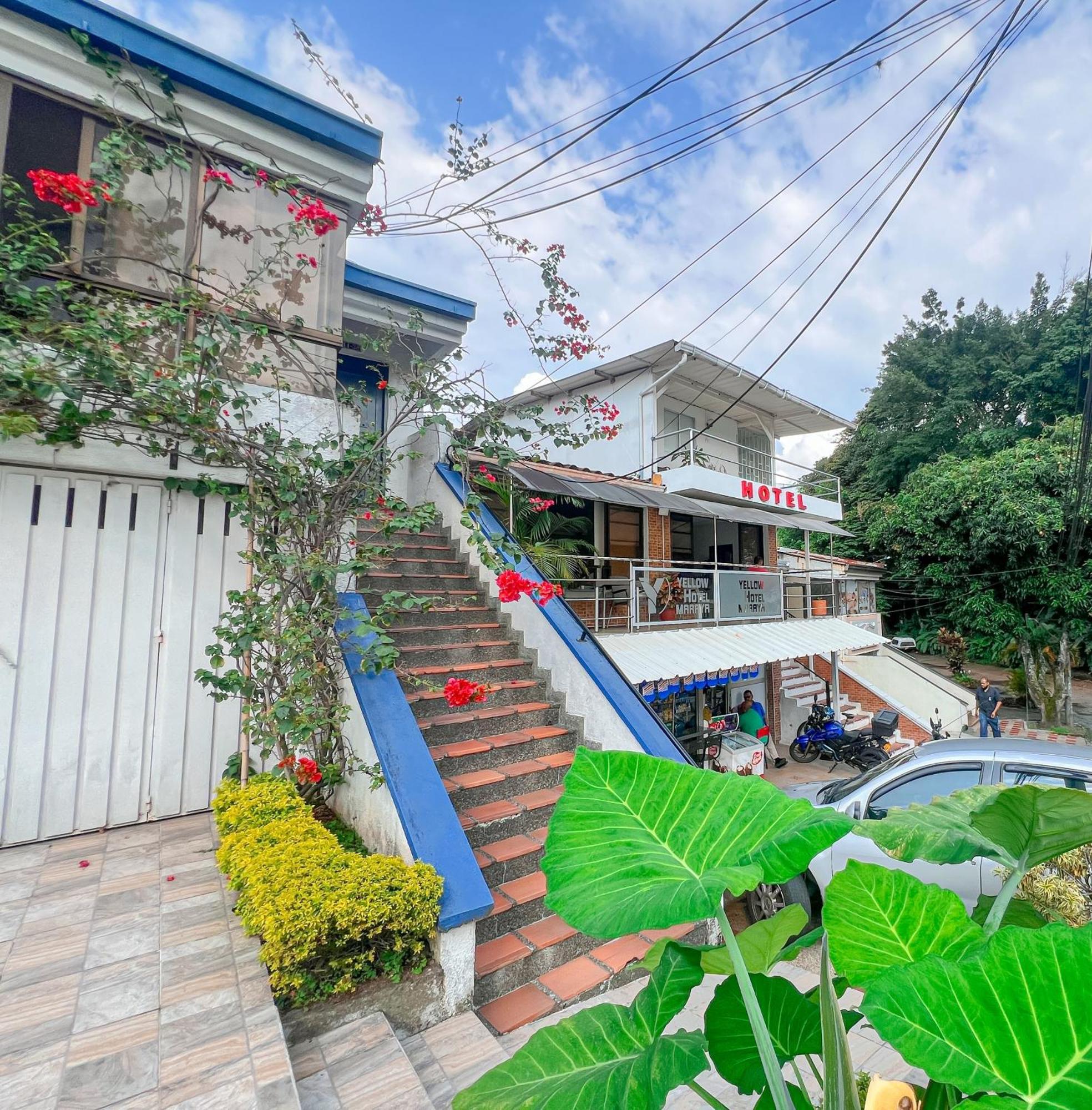 Hotel Yellow Maraya, Pereira Extérieur photo