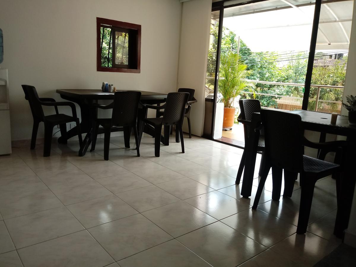 Hotel Yellow Maraya, Pereira Extérieur photo