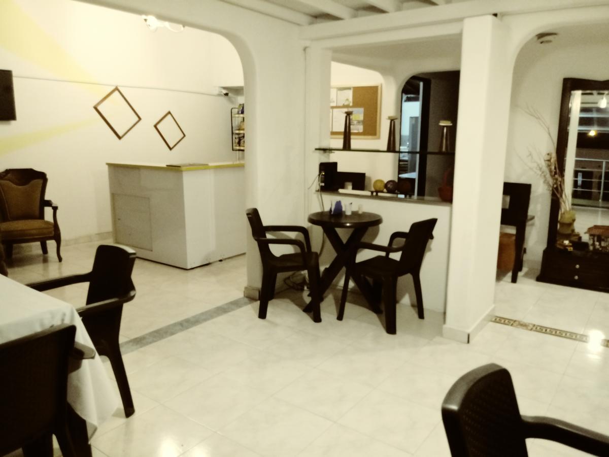 Hotel Yellow Maraya, Pereira Extérieur photo