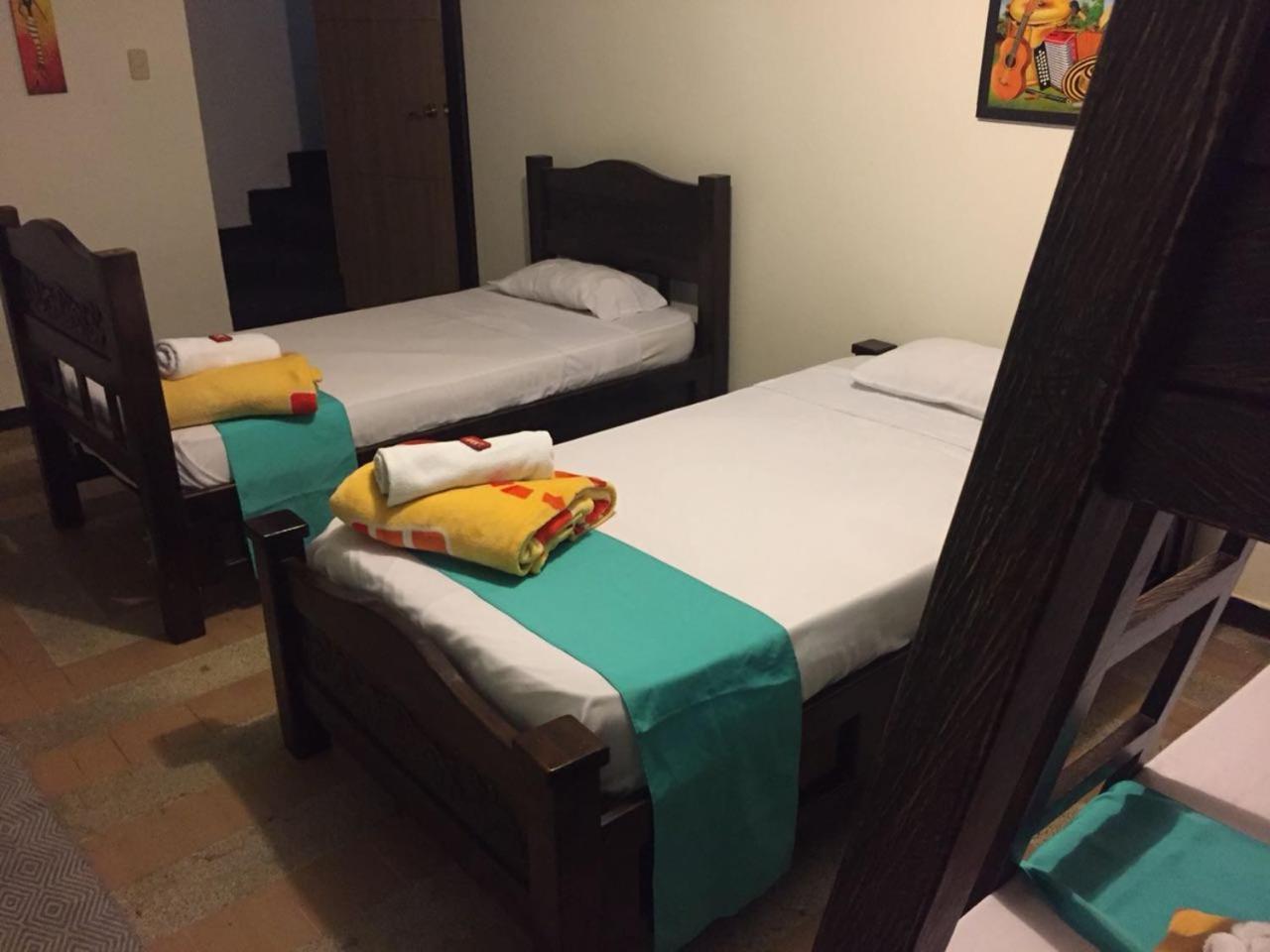 Hotel Yellow Maraya, Pereira Extérieur photo